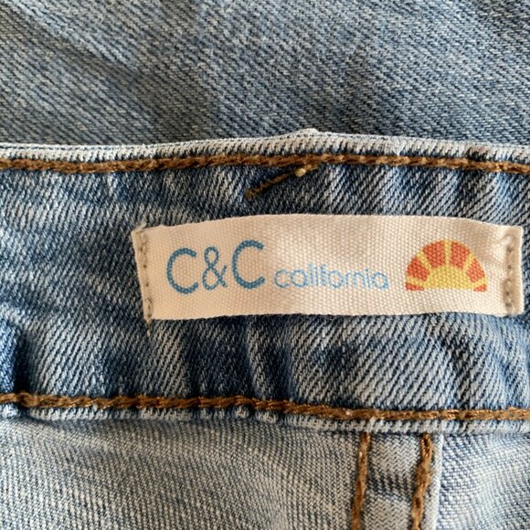 C&C California Cropped Distressed Jeans - Picture 9 of 9